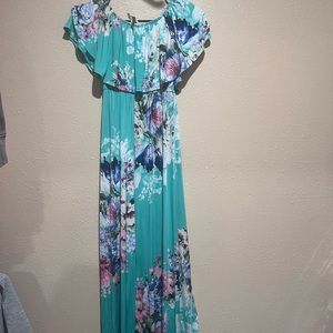 Maxi floral off should dress